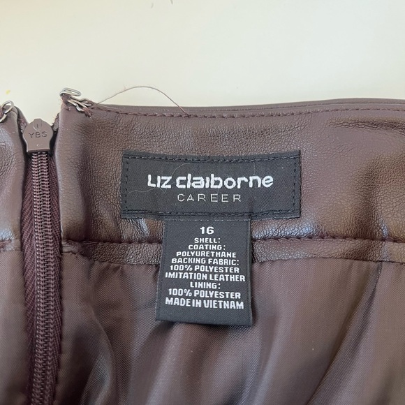 Liz Claiborne Chocolate Faux Leather Skirt - Picture 2 of 11